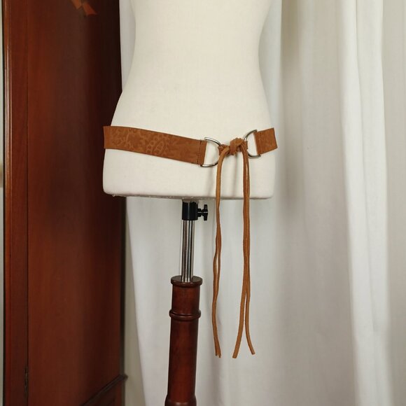 Vintage THE LIMITED Embossed Suede Festival Belt - Picture 3 of 9